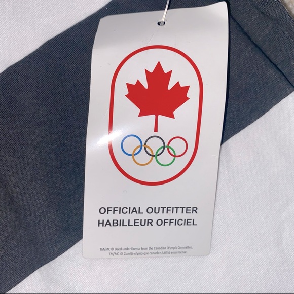 Hudson’s Bay Canada t-shirt, sz S - Picture 6 of 6